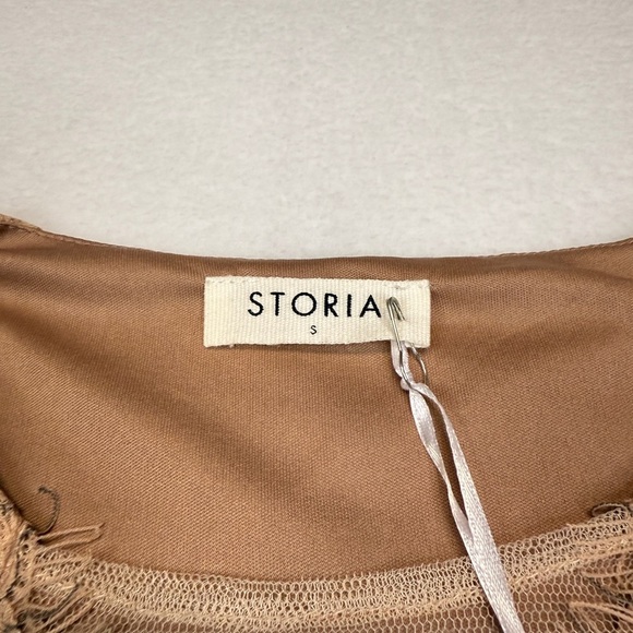 Storia Black and Tan Lace Mini Dress Size Small - Picture 4 of 4